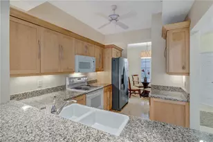 410 Bayfront Pl, Naples, FL 34102 - Photo 5