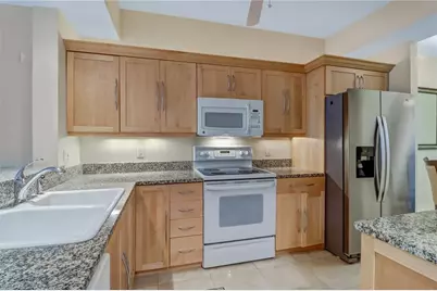 410 Bayfront Pl #2405, Naples, FL 34102 - Photo 7