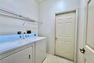 443 Crossfield Cir, Naples, FL 34104 - Photo 45