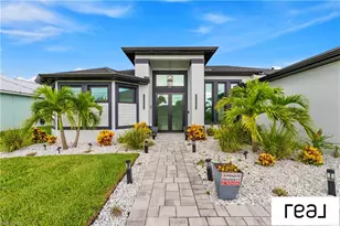 424 SW 26th Ave, Cape Coral, FL 33991 - Photo 3