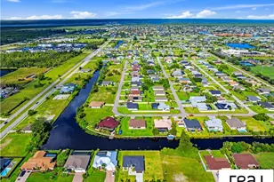 424 SW 26th Ave, Cape Coral, FL 33991 - Photo 35