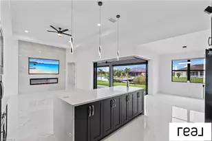 424 SW 26th Ave, Cape Coral, FL 33991 - Photo 11