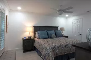 859 Tanbark Dr, Naples, FL 34108 - Photo 7