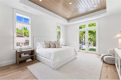 2131 Marina Dr, Naples, FL 34102 - Photo 19