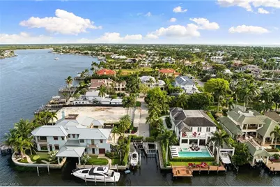 2131 Marina Dr, Naples, FL 34102 - Photo 45