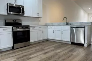 3430 Frosty Way, Naples, FL 34112 - Photo 3