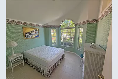 1279 Naples Lake Dr, Naples, FL 34104 - Photo 19