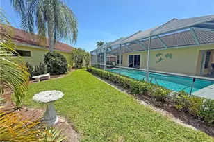 1279 Naples Lake Dr, Naples, FL 34104 - Photo 33