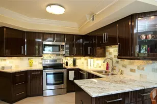 4551 Gulf Shore Blvd N, Naples, FL 34103 - Photo 9