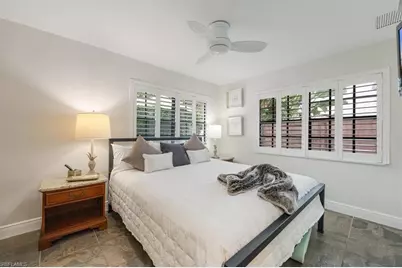 721 9th St S #1, Naples, FL 34102 - Photo 15