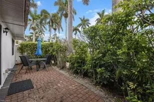 721 9th St S, Naples, FL 34102 - Photo 25