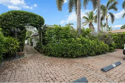 721 9th St S #1, Naples, FL 34102 - Photo 1