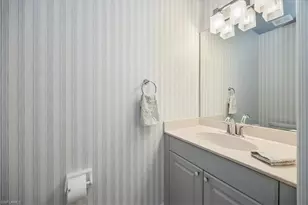 700 Bentwater Cir, Naples, FL 34108 - Photo 17