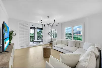 8720 Bay Colony Dr #404, Naples, FL 34108 - Photo 3