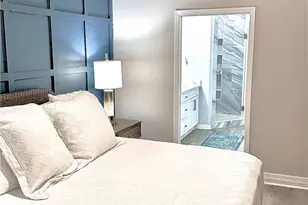 410 Bayfront Pl, Naples, FL 34102 - Photo 5