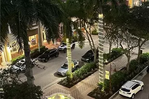 410 Bayfront Pl, Naples, FL 34102 - Photo 29