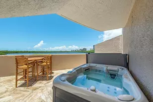 60 Seagate Dr, Naples, FL 34103 - Photo 19