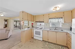 16 San Remo Cir, Naples, FL 34112 - Photo 11