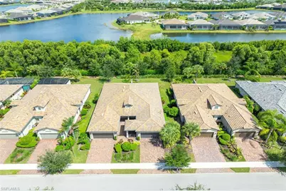 7638 Jacaranda Ln, Naples, FL 34114 - Photo 3