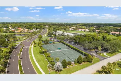 5801 Lago Villaggio Way, Naples, FL 34104 - Photo 13