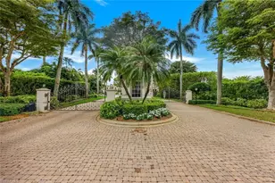 269 Colonde Circle, Naples, FL 34103 - Photo 39