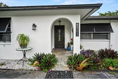 4302 Parrot Ave, Naples, FL 34104 - Photo 3