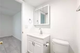 4631 Bayshore Dr, Naples, FL 34112 - Photo 23