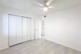 4631 Bayshore Dr, Naples, FL 34112 - Photo 27