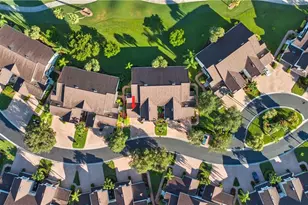 5873 3 Iron Dr, Naples, FL 34110 - Photo 35