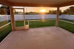 2720 NE 1st Pl, Cape Coral, FL 33909 - Photo 19