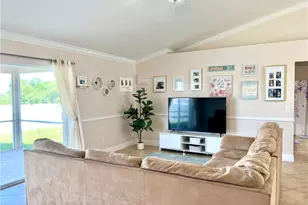 2720 NE 1st Pl, Cape Coral, FL 33909 - Photo 5