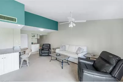 5585 Trailwinds Dr #326, Fort Myers, FL 33907 - Photo 7