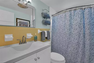 546 4th Ave S #7, Naples, FL 34102 - Photo 9