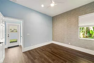 2257 Valencia Lakes Cir, Naples, FL 34120 - Photo 33