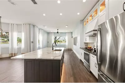 2257 Valencia Lakes Cir, Naples, FL 34120 - Photo 3