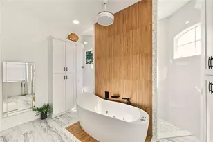 2257 Valencia Lakes Cir, Naples, FL 34120 - Photo 9