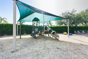 2257 Valencia Lakes Cir, Naples, FL 34120 - Photo 47