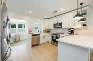 4523 Fluvia Ave, Naples, FL 34103 - Photo 5