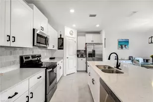 17812 Belforte CT, North Fort Myers, FL 33917 - Photo 5