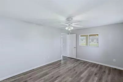 219 SW Trafalgar Pkwy, Cape Coral, FL 33991 - Photo 23