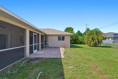 219 SW Trafalgar Pkwy, Cape Coral, FL 33991 - Photo 39