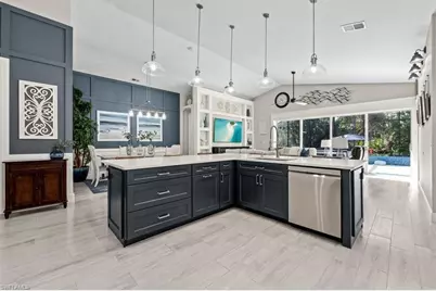 7912 Leicester Dr, Naples, FL 34104 - Photo 17