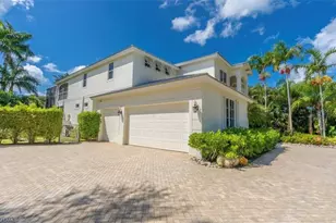 428 Rudder Rd, Naples, FL 34102 - Photo 3