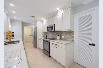 1236 13th Ave N, Naples, FL 34102 - Photo 9