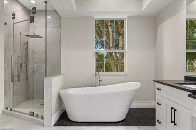 164 Colonade Cir #1307, Naples, FL 34103 - Photo 17