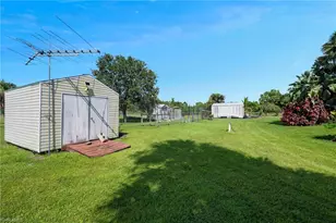 921 47th Ave NE, Naples, FL 34120 - Photo 13