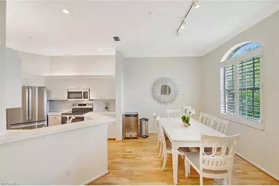 400 L'ambiance Cir #204, Naples, FL 34108 - Photo 5