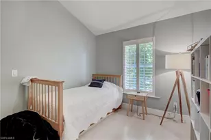 687 9th Ave S, Naples, FL 34102 - Photo 27