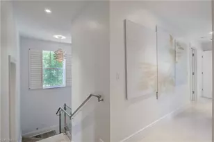 687 9th Ave S, Naples, FL 34102 - Photo 25