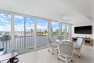 250 Park Shore Dr, Naples, FL 34103 - Photo 25